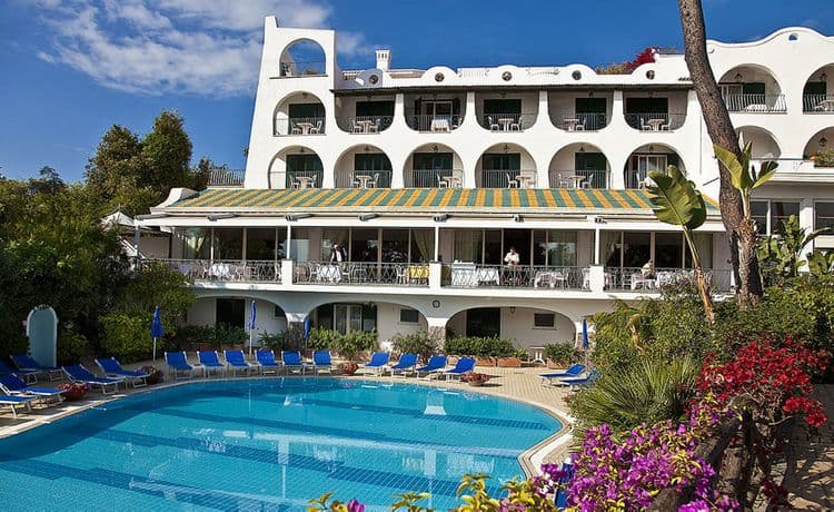Punta Molino Beach Resort & Spa