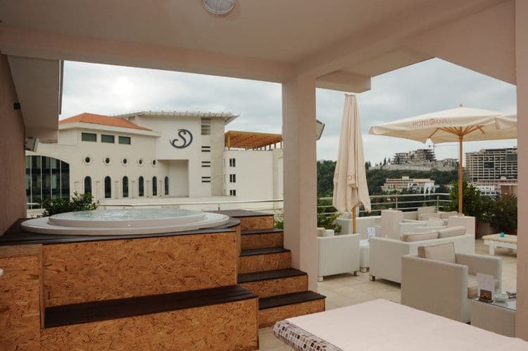 Anita Hotel
