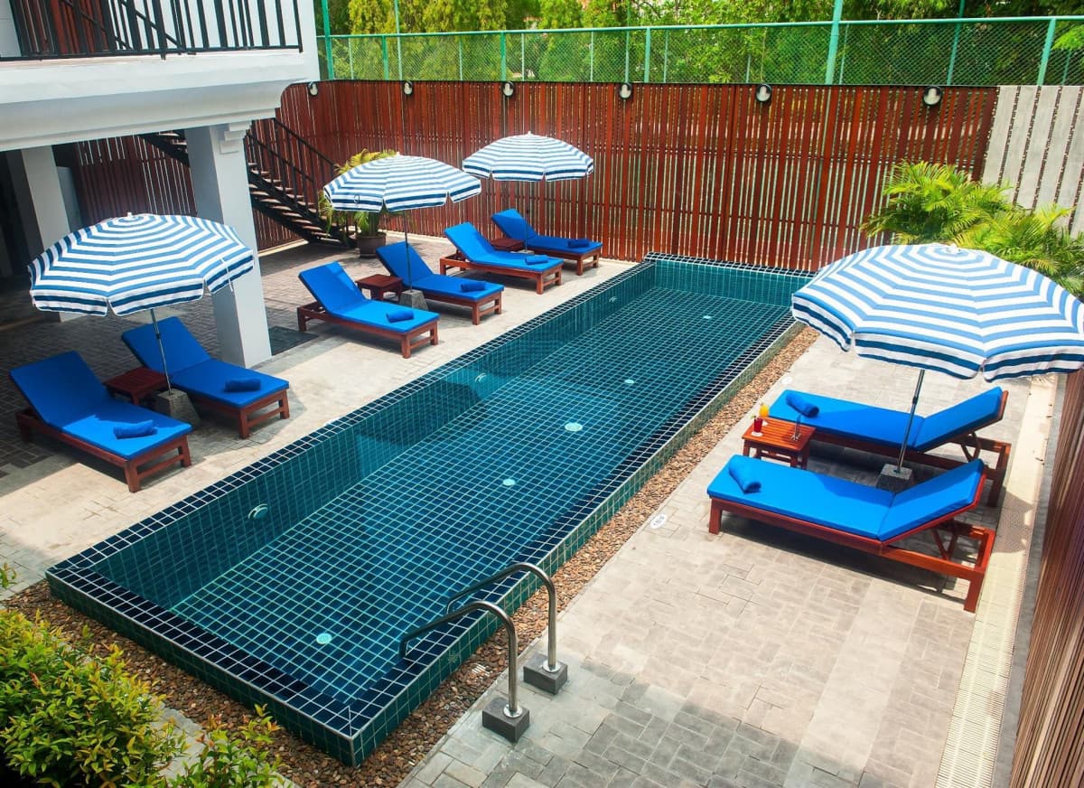Lap Roi Karon Beachfront