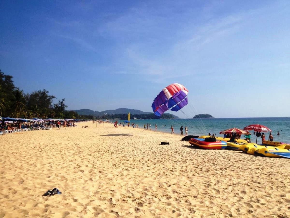 Lap Roi Karon Beachfront