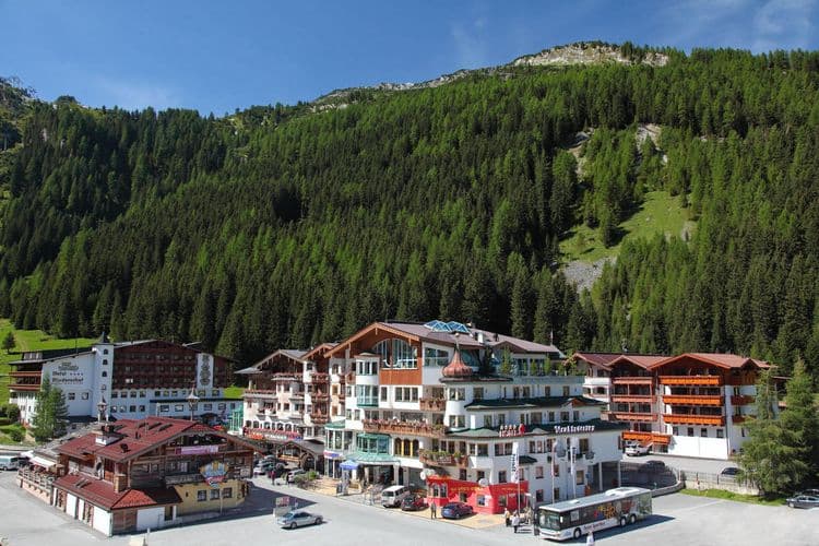 Gletscher & Spa Neuhintertux Hotel