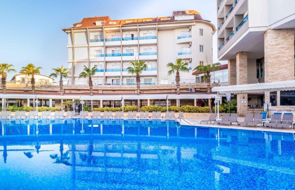 Ramada Resort Side
