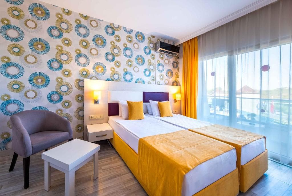 Ramada Resort Side