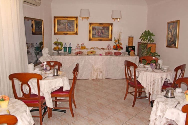 Edera Hotel