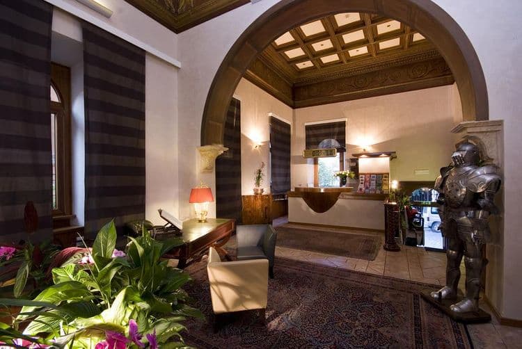 Al Manthia Hotel