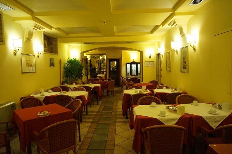 Al Manthia Hotel