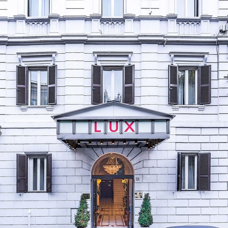 Lux Hotel