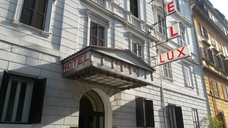 Lux Hotel
