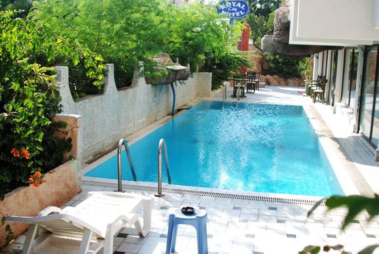 Royal Atalla Hotel