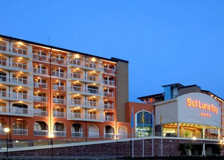 Sol Luna Bay Resort