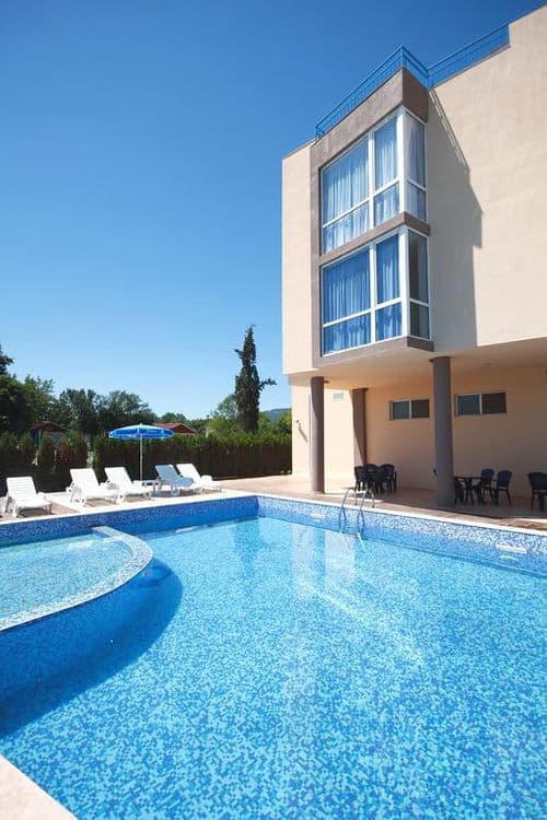 Royal Beach Hotel