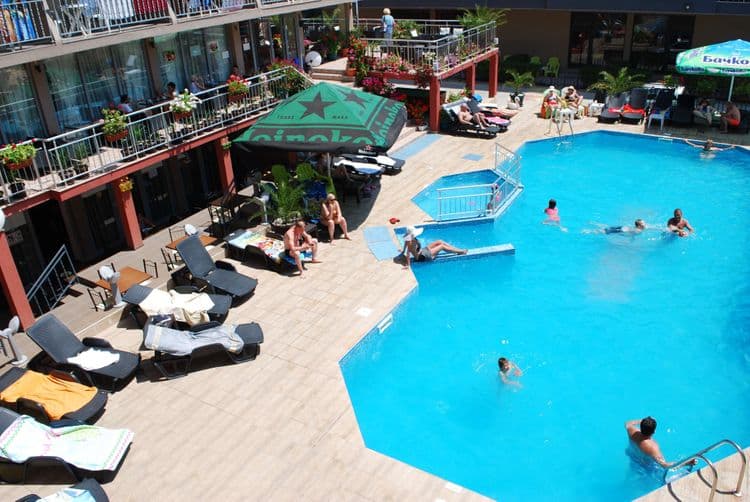 Tia Maria Hotel