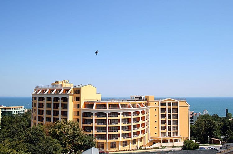 Central Hotel