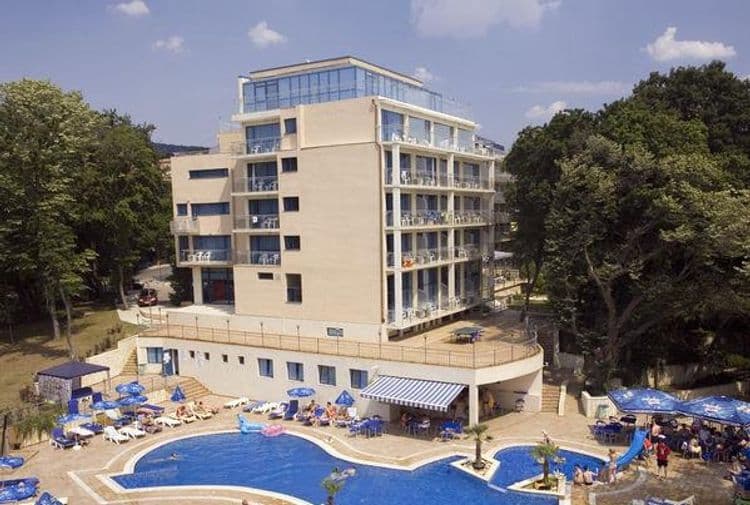 Holiday Park Hotel