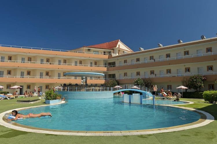 Bayside Hotel Katsaras
