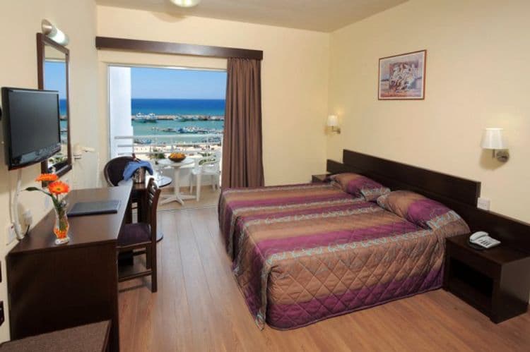 Okeanos Beach Boutique Hotel