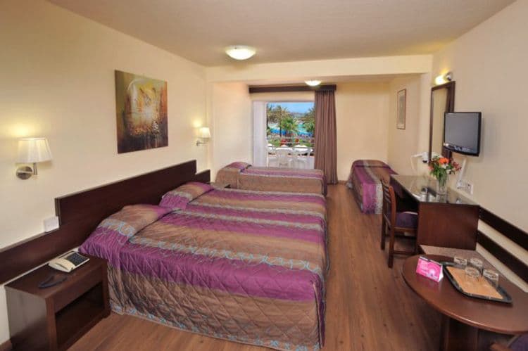 Okeanos Beach Boutique Hotel
