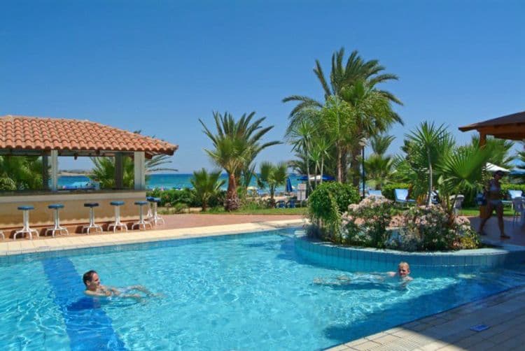 Okeanos Beach Boutique Hotel