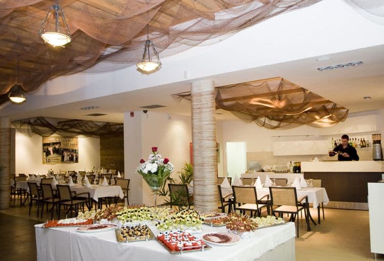 Otrant Hotel