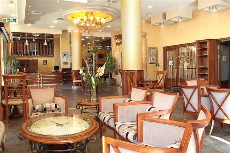 Captain's Hotel
