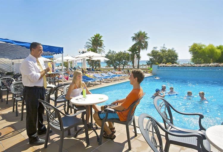 D-H Anba Romani Hotel