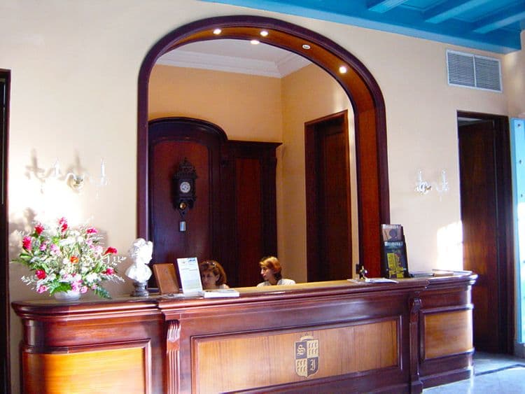 Santa Isabel Hotel