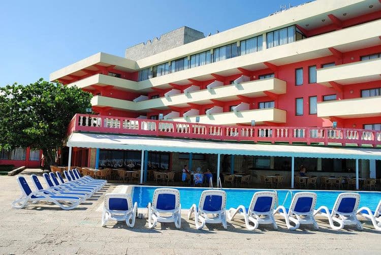Chateau Miramar Hotel