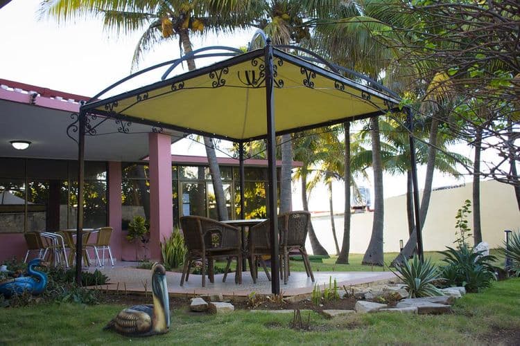 Chateau Miramar Hotel