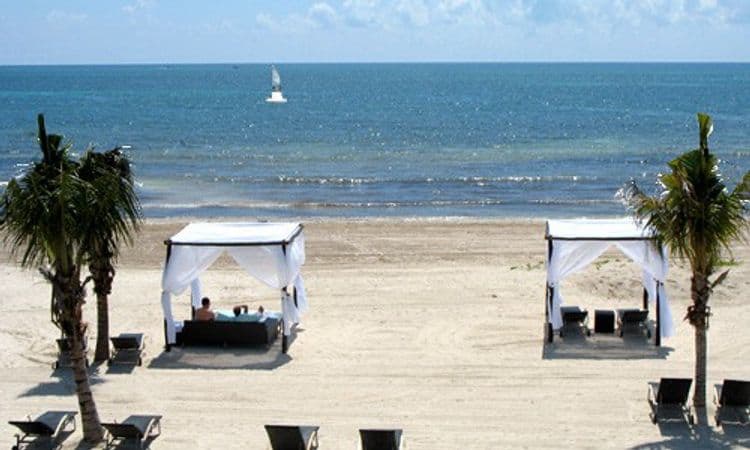 BlueBay Grand Esmeralda