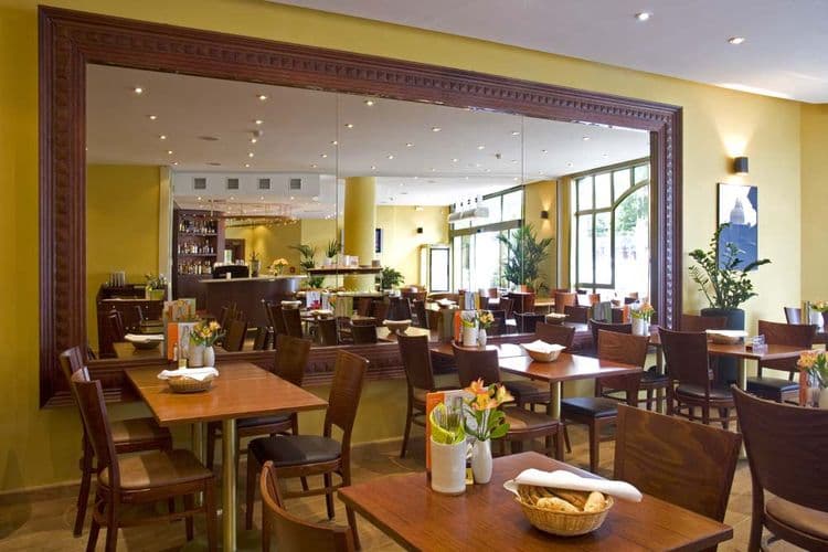 Plaza Prague Hotel
