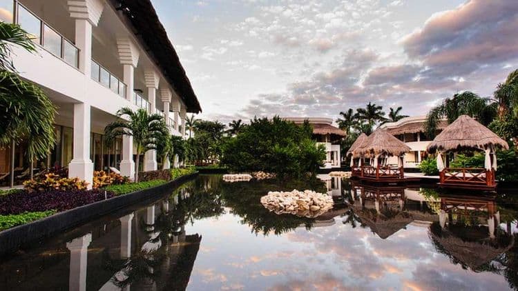 Grand Sunset Princess All Suites & Spa Resort