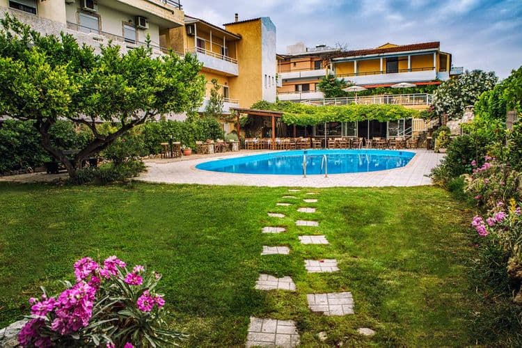 Roxani Hotel