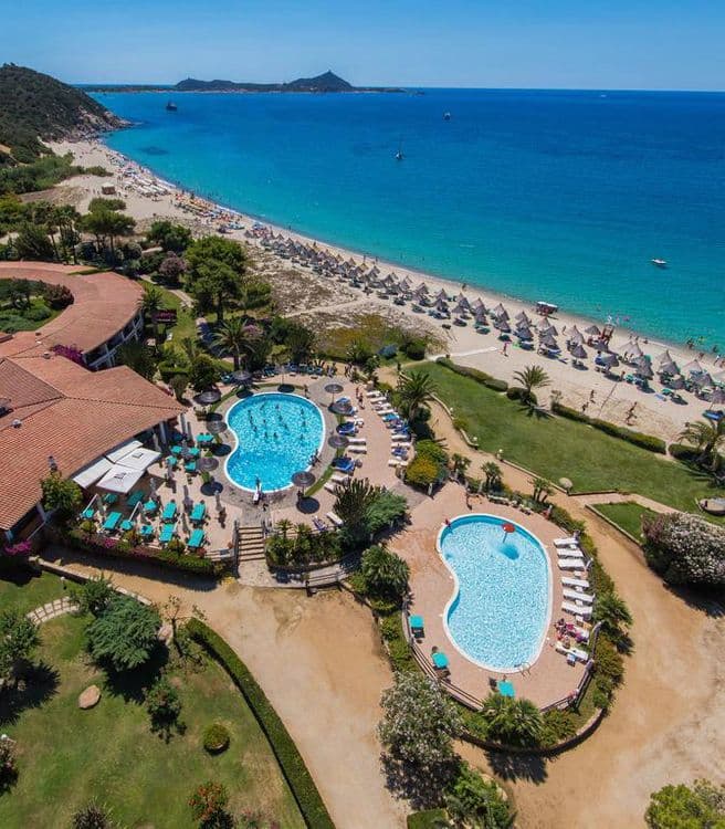 Cormoran Hotel & Residence