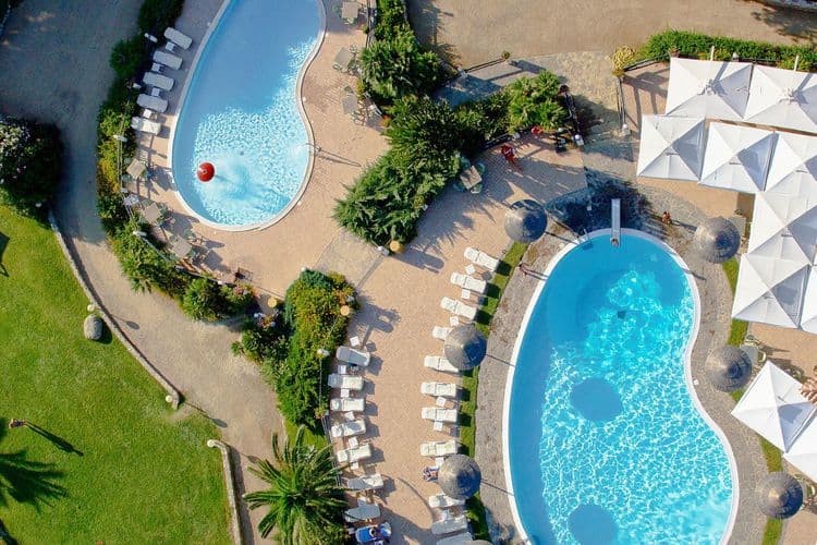 Cormoran Hotel & Residence