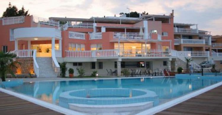 Belvedere Gerakas Luxury Suites