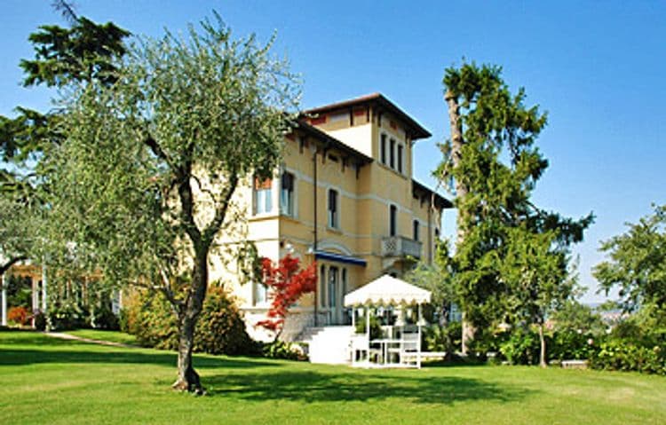 Villa Maria   Residence