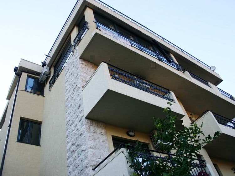Bono Villa