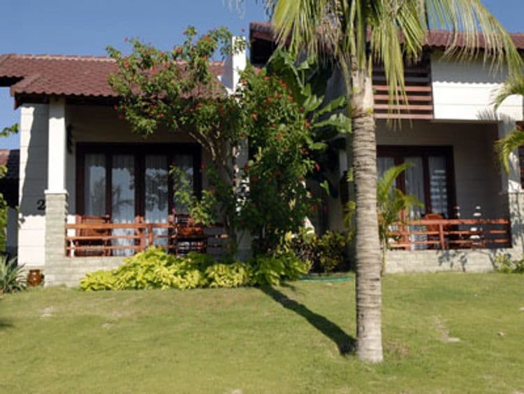 White Sand Doclet Resort