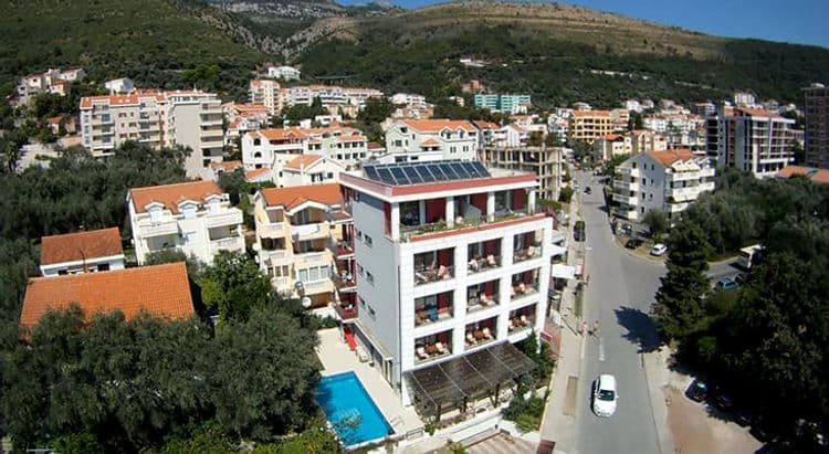 Petrovac Hotel