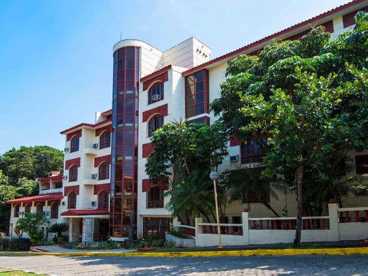 El Bosque Hotel