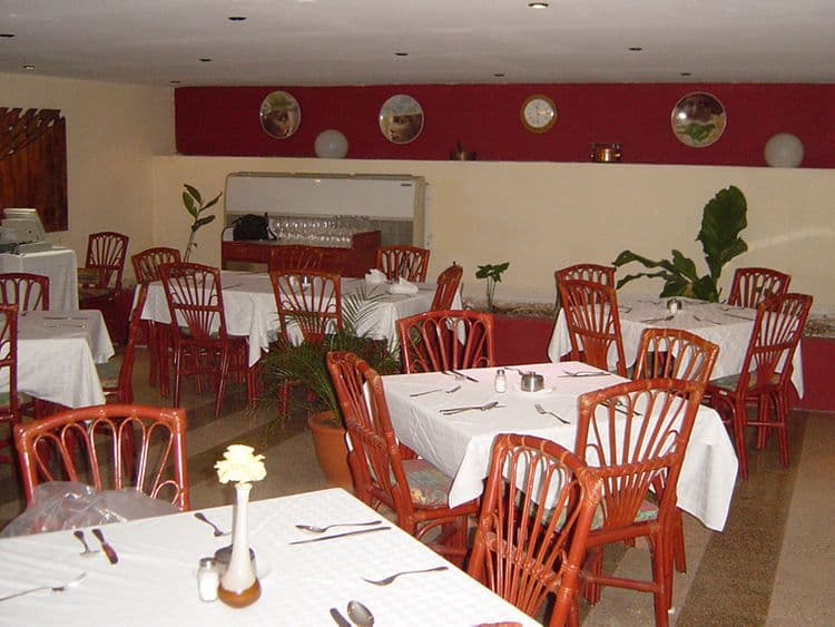 El Bosque Hotel