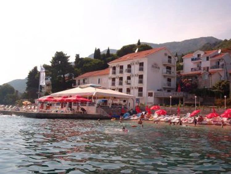 Azzurro Kotor