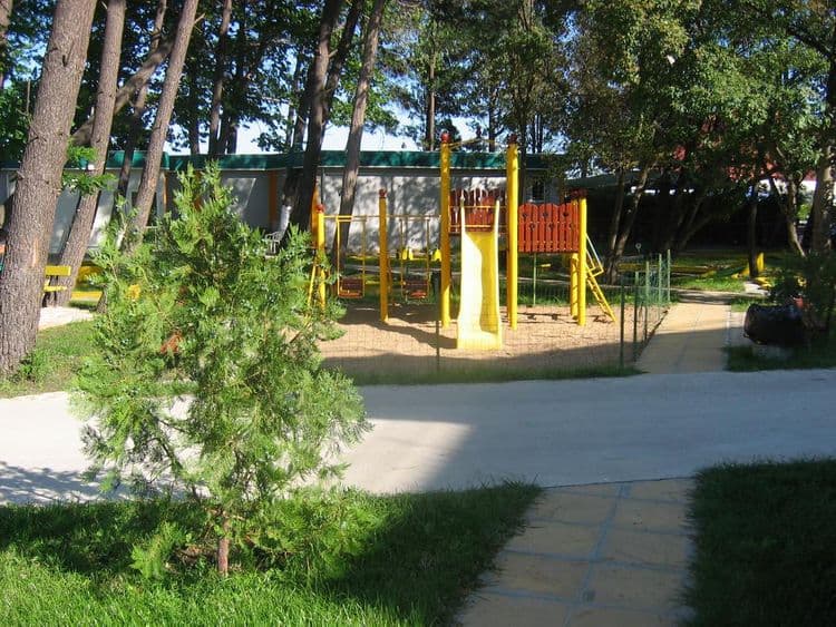 Avliga Beach Hotel