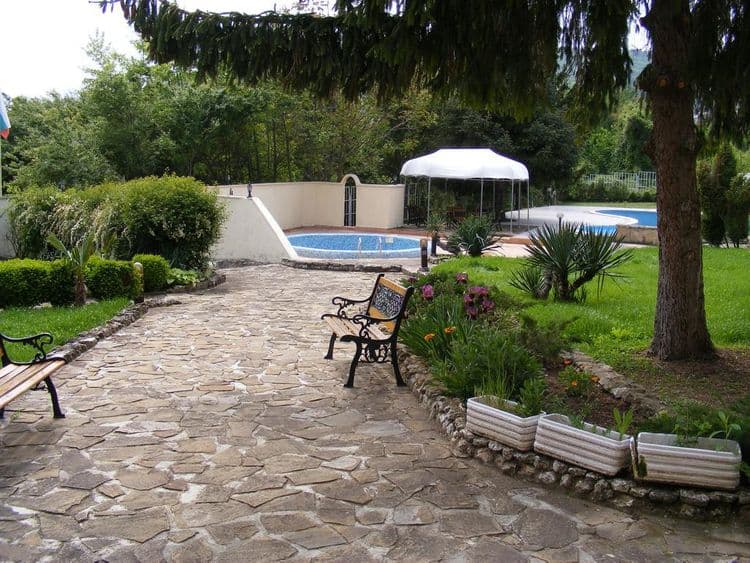 Naslada Hotel
