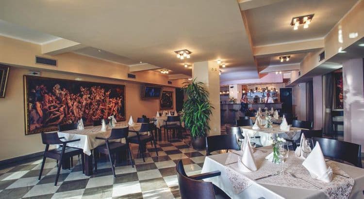 Romanov Hotel