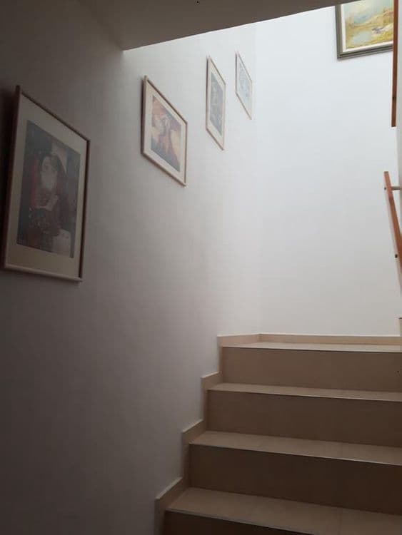 Vesela Guest House