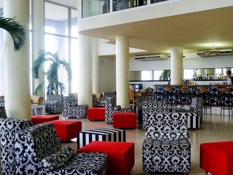 Gran Caribe Deauville Hotel