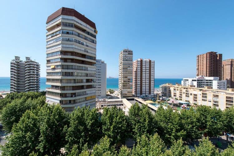 Belroy Hotel