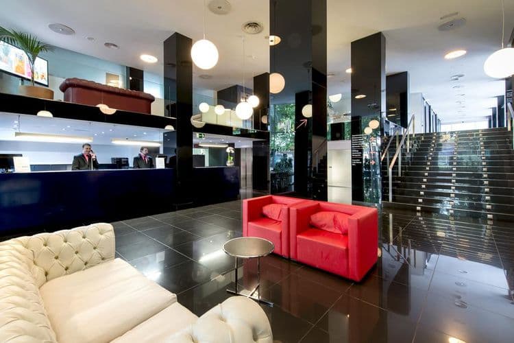 Belroy Hotel