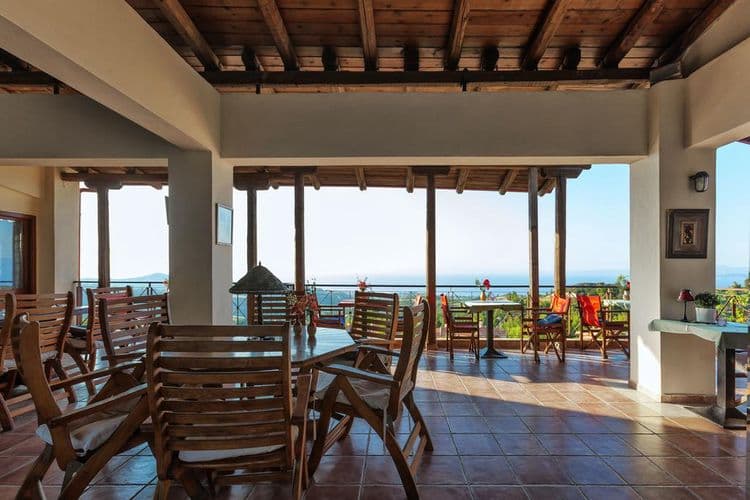 Akritas Ef Zin Villas & Suite